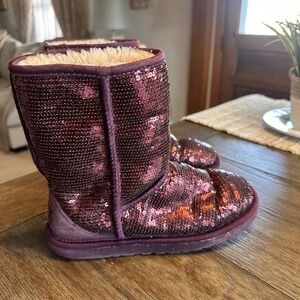 UGG Rare Sequin‎ Boots Classic Short Winter Sparkly Plum Purple Boots US Size 6